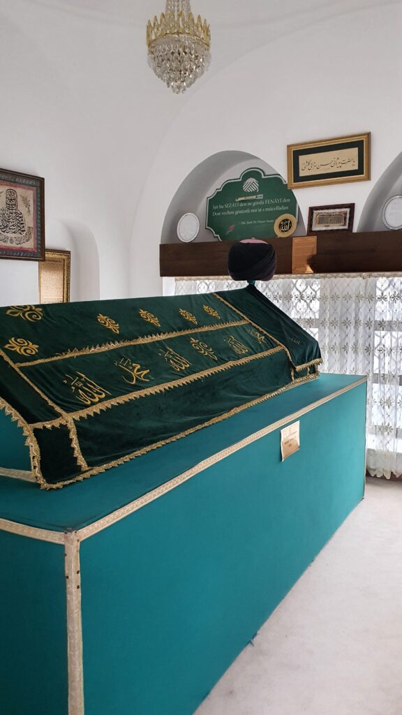 Hasan Sezai Hazretleri - Türbe İçi