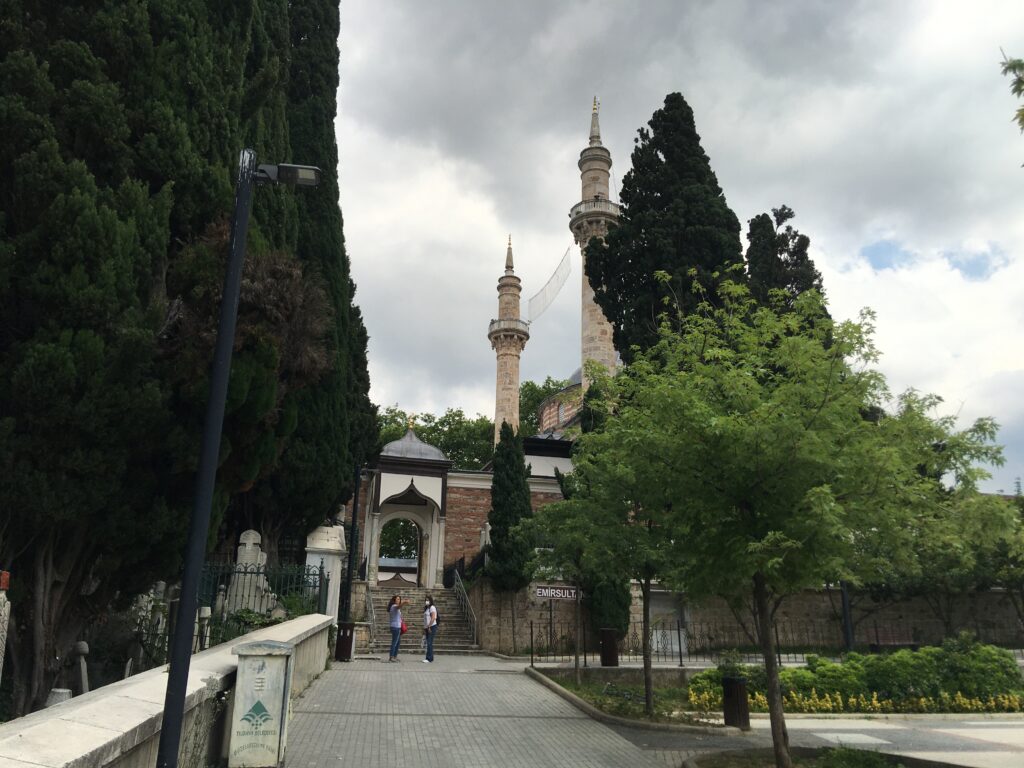Emir Sultan Hazretleri Camii